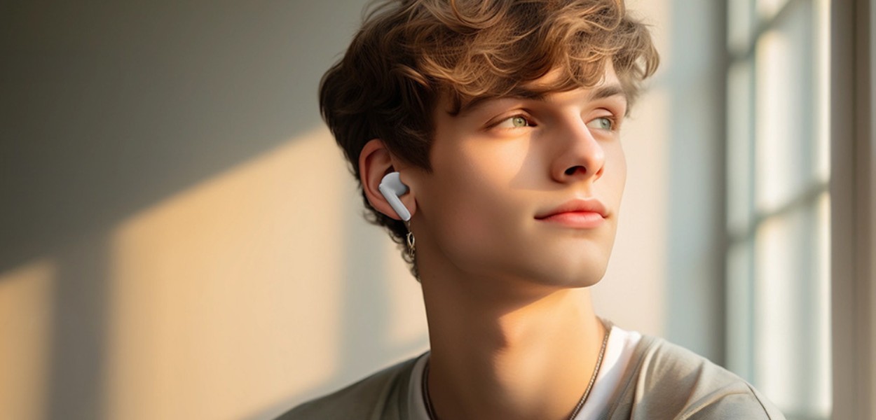 هندزفری بلوتوثی کیو سی وای | QCY T13 ANC 2 Wireless Earbuds با حذف نویز فعال (ANC)، میکروفون‌های چهارگانه