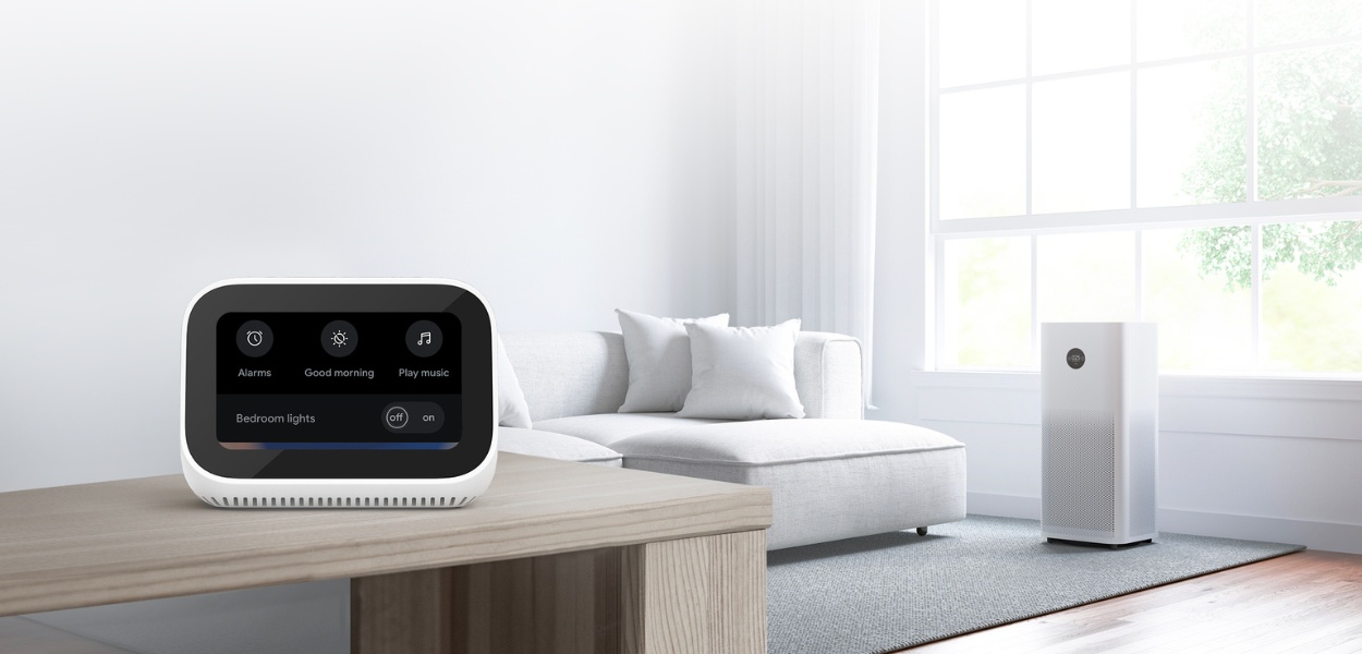 ساعت رومیزی هوشمند شیائومی | Mi Smart Clock با صفحه‌نمایش لمسی ۴ اینچی و پشتیبانی از Google Assistant
