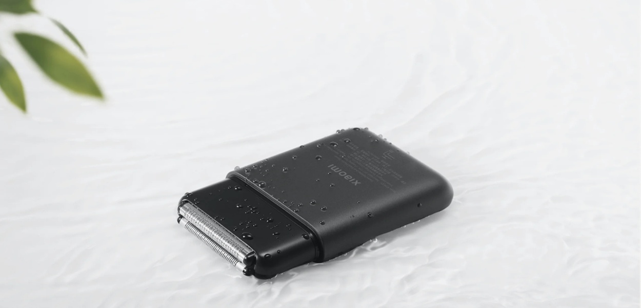 ماشین اصلاح شارژی دو تیغه شیائومی | Mi Portable Dual Blade Electric Shaver با طراحی باریک و قابل‌حمل و سیستم دو تیغه شناور