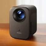 پروژکتور هوشمند شیائومی | Mi Smart Projector L1 با وضوح تصویر 1080p HD، تصحیح خودکار زاویه و فوکوس و سیستم Google TV™