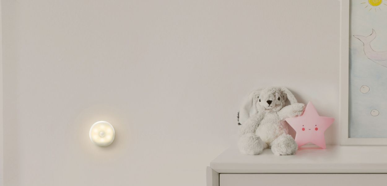 چراغ هوشمند با سنسور تشخیص حرکت یی لایت | Yeelight Rechargeable Sensor Nightlight با سنسور مادون قرمز دقیق و طراحی چندمنظوره